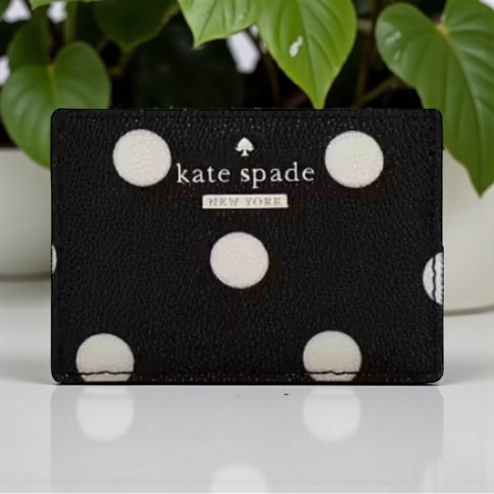 ♠️KATE SPADE♠️Cedar Street Dot Card Holder/EUC